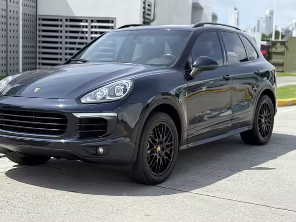 Porche cayenne  2015
