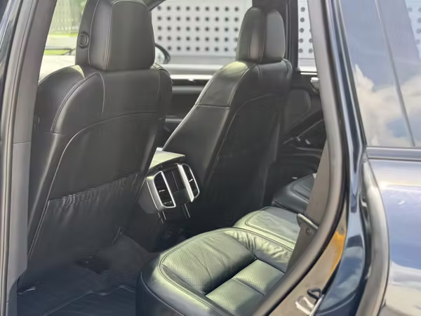 Porche cayenne  2015