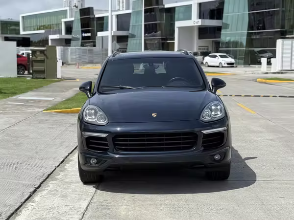 Porche cayenne  2015