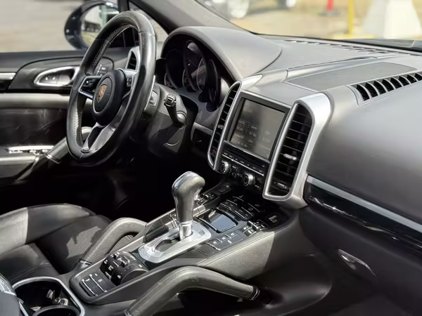 Porche cayenne  2015