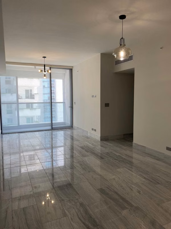 APARTMENT IN A LUXURY BUILDING ON BALBOA AVENUE FOR RENT