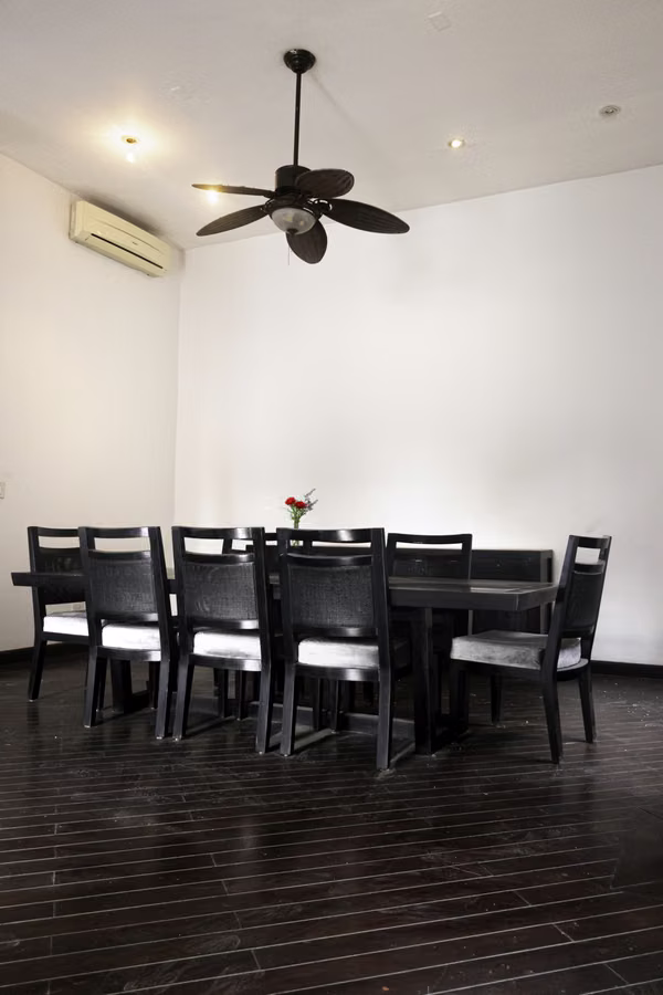 Selling House in Casco Antiguo