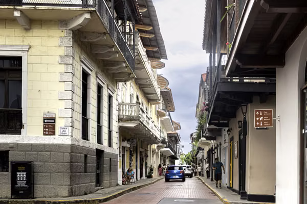 Selling House in Casco Antiguo