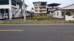 Venta de Terreno en Parque Lefevre VIK 25-7657