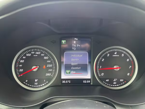 MERCEDES BENZ GLC 200
