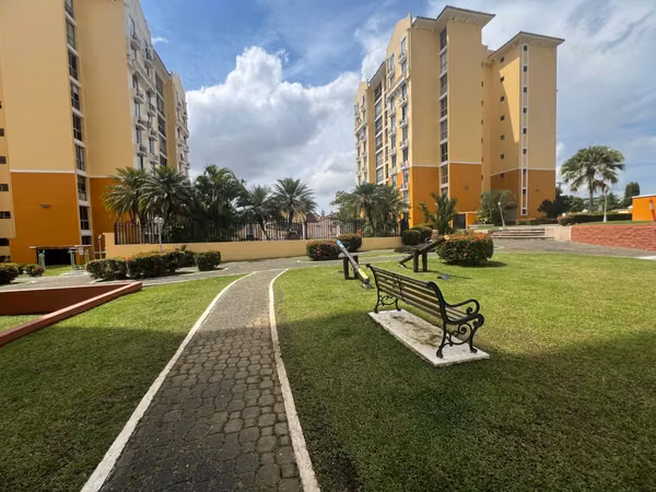 Apartment for sale in PH McGregor Hill Condado del Rey.