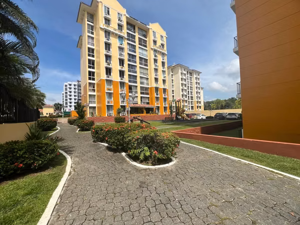 Apartment for sale in PH McGregor Hill Condado del Rey.