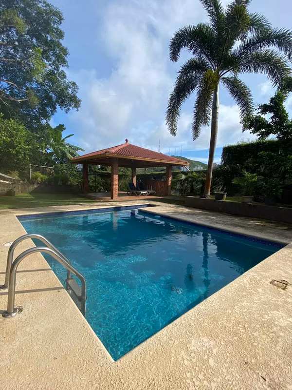 HOUSE WITH POOL FOR RENT IN LINDA VISTA