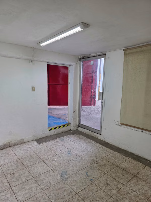 Alquiler de Galera en juan diaz entrando por casa las bateria 325 mtr2