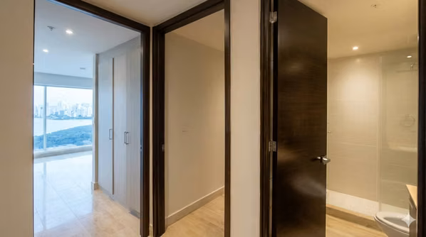Apartamento en Costa del Este con Vista al Mar y la Ciudad | Piso Alto | 2 Recámaras