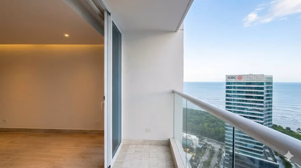 Apartamento en Costa del Este con Vista al Mar y la Ciudad | Piso Alto | 2 Recámaras