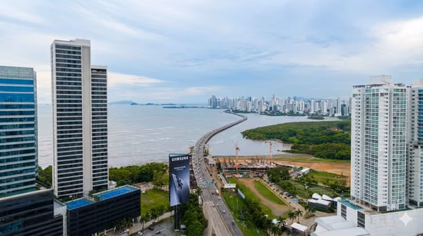 Apartamento en Costa del Este con Vista al Mar y la Ciudad | Piso Alto | 2 Recámaras