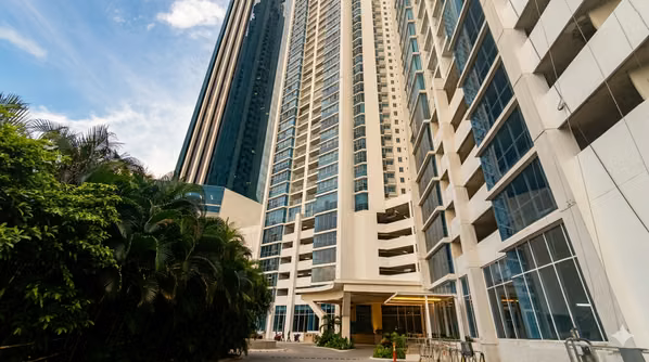 Apartamento en Costa del Este con Vista al Mar y la Ciudad | Piso Alto | 2 Recámaras