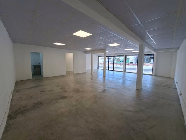 Se alquila local comercial 90 m2 en Los Angeles/ El Paical