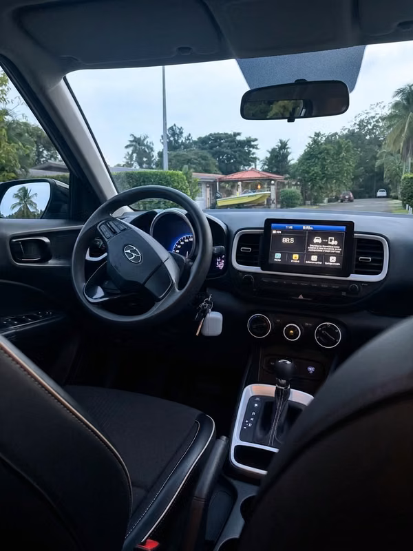 Hyundai Venue 1.6 2020 · Automático · 42,309 km