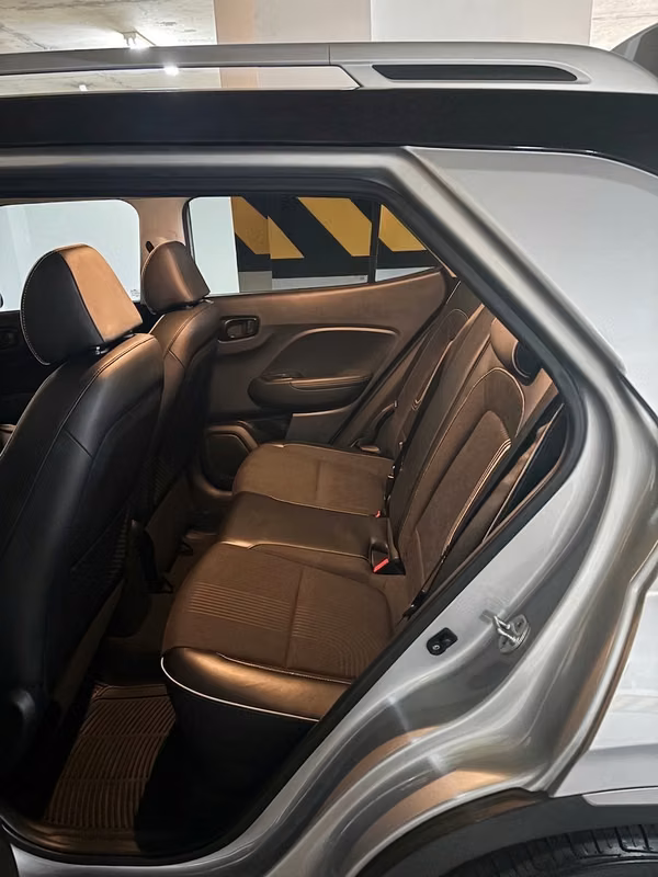 Hyundai Venue 1.6 2020 · Automático · 42,309 km