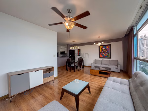 Apartamento en Alquiler en Avenida Balboa, Panamá