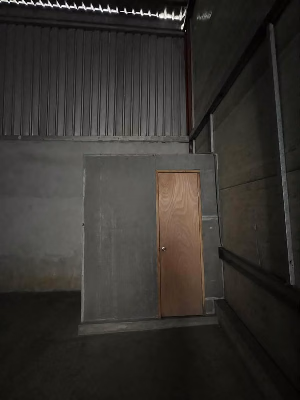 Alquiler de galera en tocumen 350mts2 con 8 de alto, 1 baño, corriente trifasica