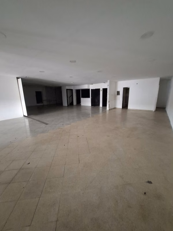 Commercial space for rent in Transistmica