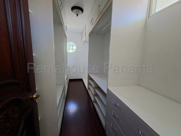 House for Sale in East Coast. DORADA COSTA. 26LDC6634