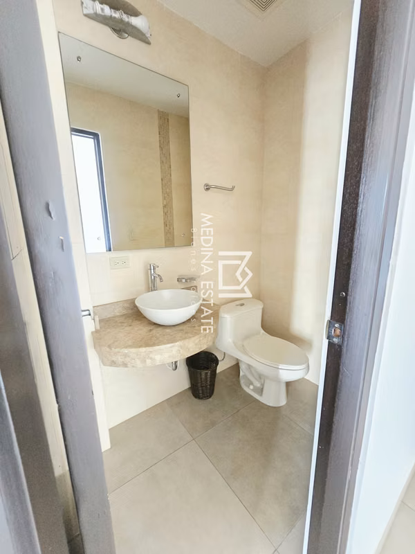 Alquiler Embassy Village  201 m²  3BR  Family Room  High Floor Forest View  Balconies  Luxury Rental