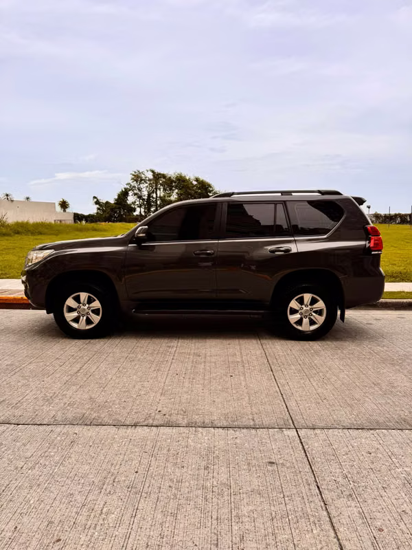 Toyota Prado 2018