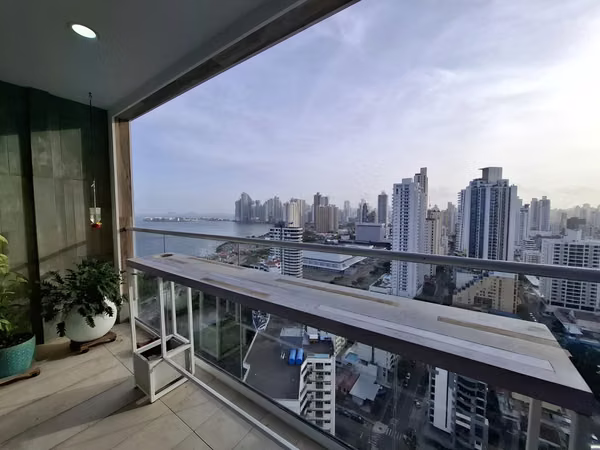 Apartment for rent in Coco del Mar.