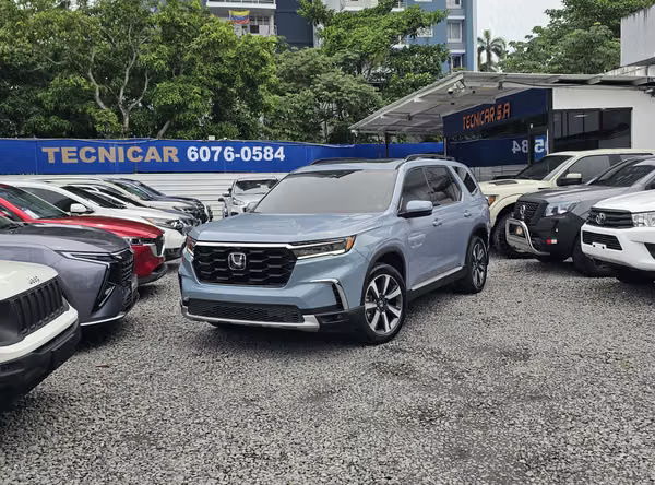 Honda Pilot Touring 2023