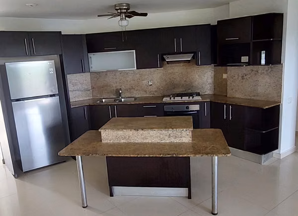Negotiable. Rental apartment in Altamira Gardens