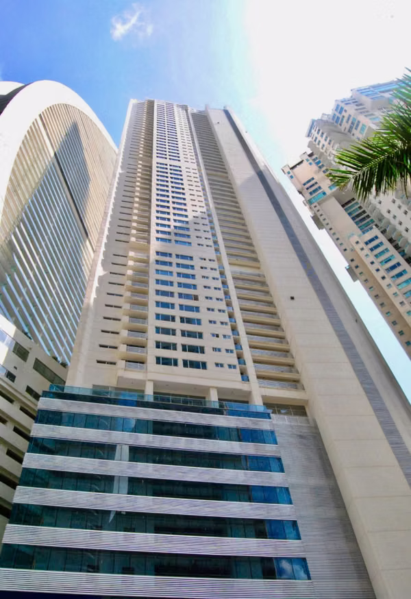 Apartment in Punta Pacífica – 30th Floor, Ocean View and 3 Parking Spaces - 2 storage