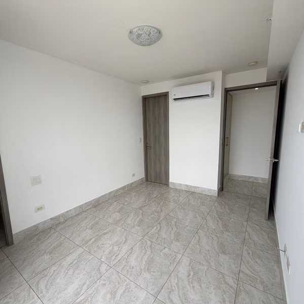 Apartment for Sale at Loxur 400