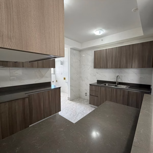 Apartment for Sale at Loxur 400