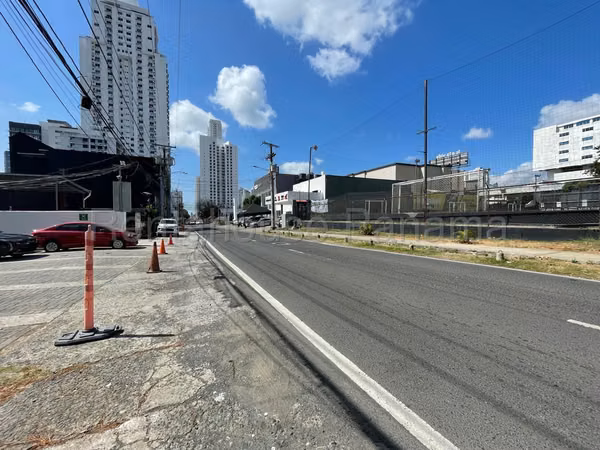 Venta de terreno plano en San Francisco - Zonificación 1ZM6