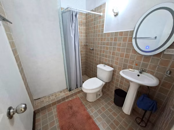27465. House for sale at appraised value: 189 m², 3 bedrooms, 2 bathrooms