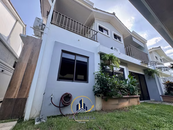 Beautiful House for Sale – PH Sierra Nevada, Paseo del Norte