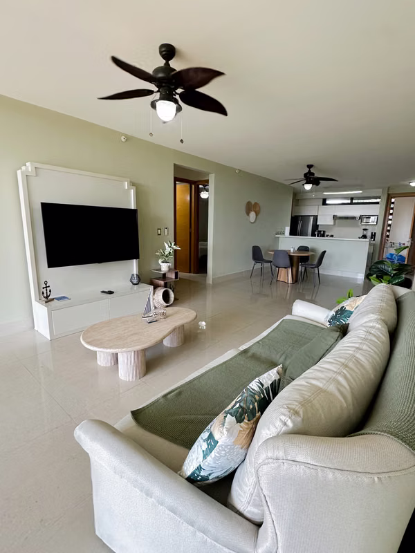 BEACH APARTMENT IN CASAMAR- SAN CARLOS