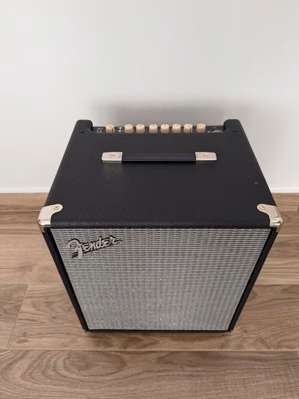 Amplificador Para Bajo de 100W.