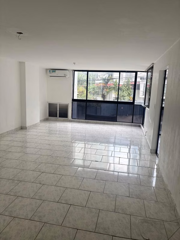  Apartment for Sale – Aranjuez Building | El Cangrejo, Panama City