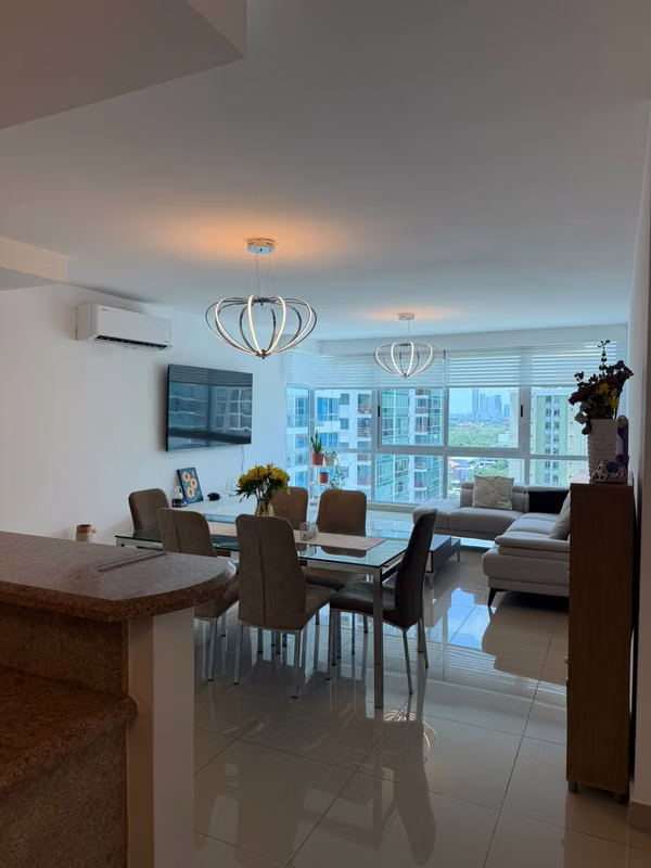 AMOBLADO PH TOP TOWERS COSTA DEL ESTE ALQUILO $2,000 150 M2