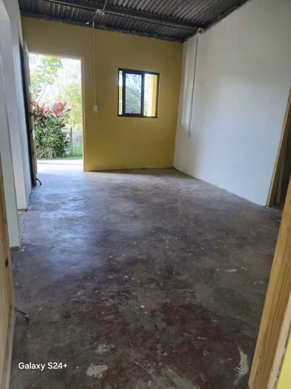 HOUSE FOR SALE IN LOS POZOS - HERRERA
