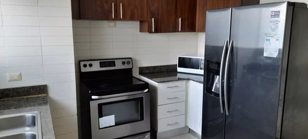 ALQUILO APARTAMENTO AMOBLADO EN SAN FRANCISCO, 2 RECAMARAS, 100M2.