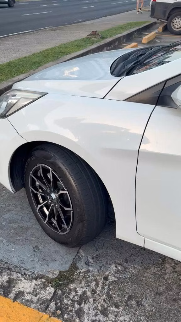 Hyundai Accent Automático – Excelente estado