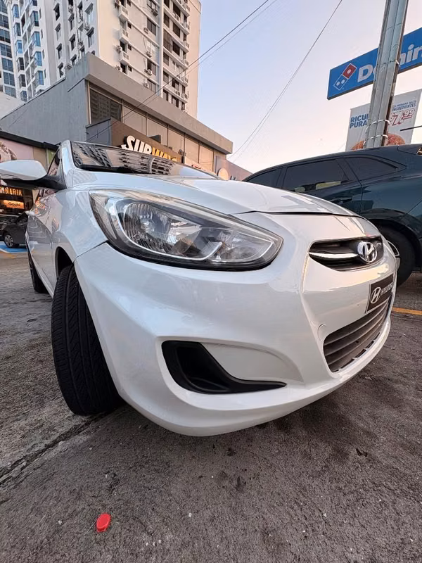 Hyundai Accent Automático – Excelente estado