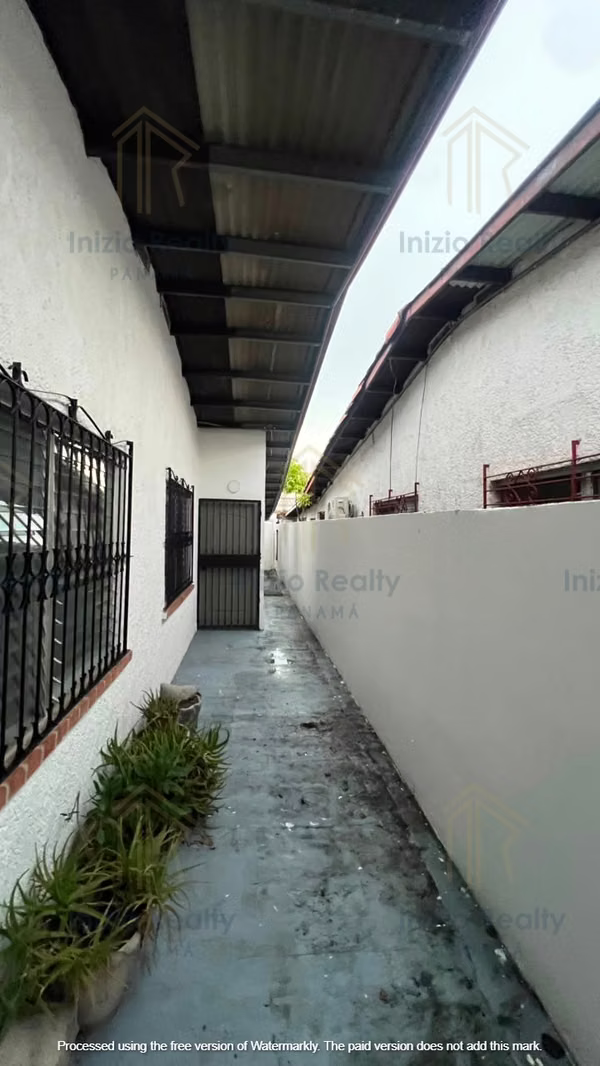 SE ALQUILA AMPLIA CASA EN CHANIS, PANAMÀ