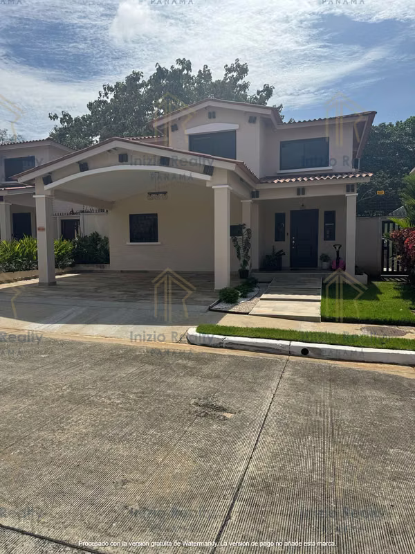 SE VENDE CASA EN SUNSET HILLS, COSTA VERDE, LA CHORRERA