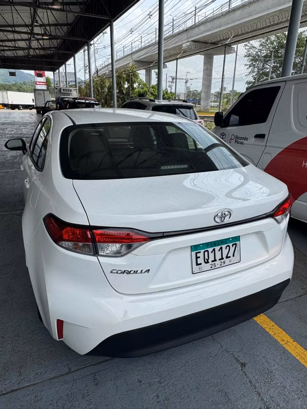TOYOTA COROLLA 2025