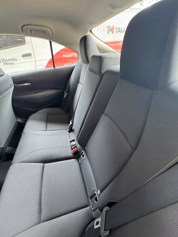 TOYOTA COROLLA 2025