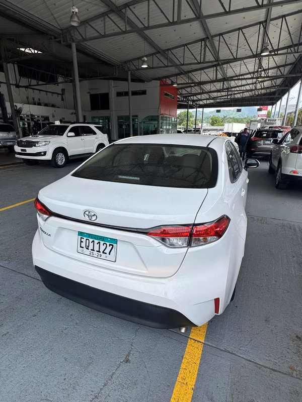 TOYOTA COROLLA 2025
