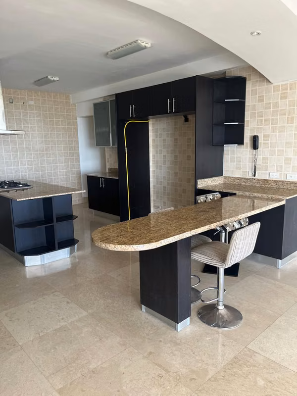 SE VENDE EXCLUSIVO PENTHOUSE EN P.H AMADOR HEIGHTS - AMADOR CIUDAD DE PANAMÁ