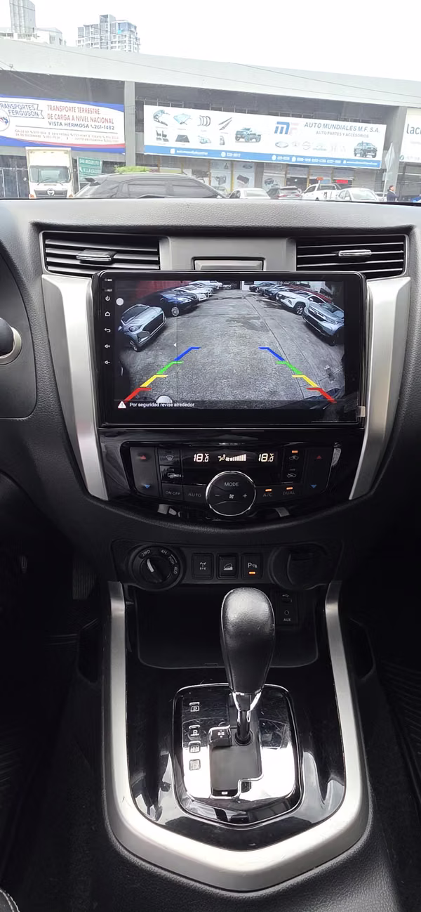 NISSAN FRONTIER NP300  DOBLE CABINA AUTOMÁTICA 2020